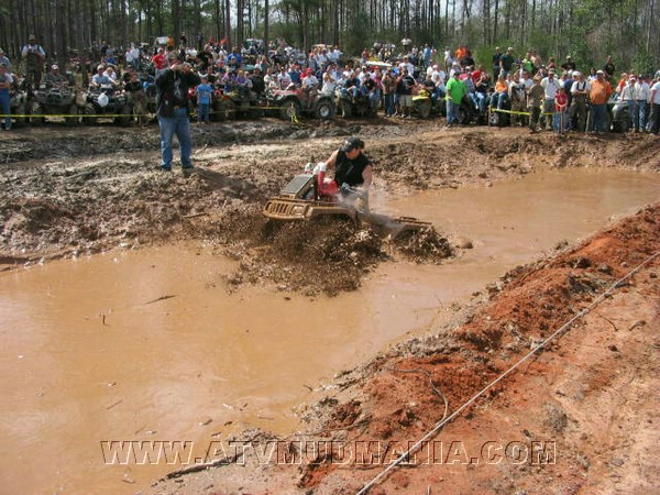 mud%20mania%2005%20074.jpg