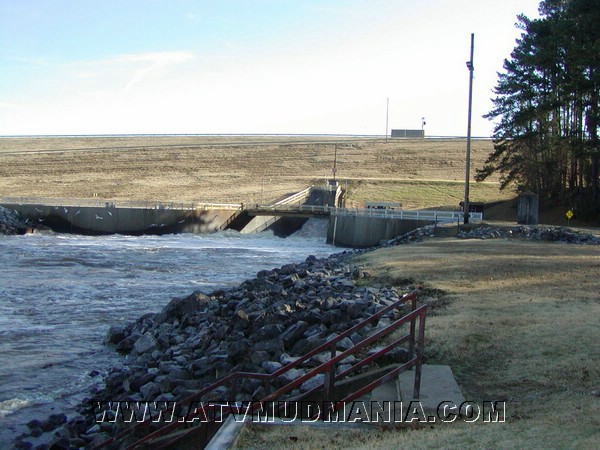 SPILLWAY 3.JPG